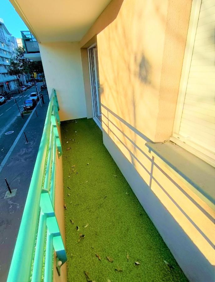 Lovely Flat Nearby Paris Fully Redone With Free Parking On Premises And Balcony Clichy Esterno foto